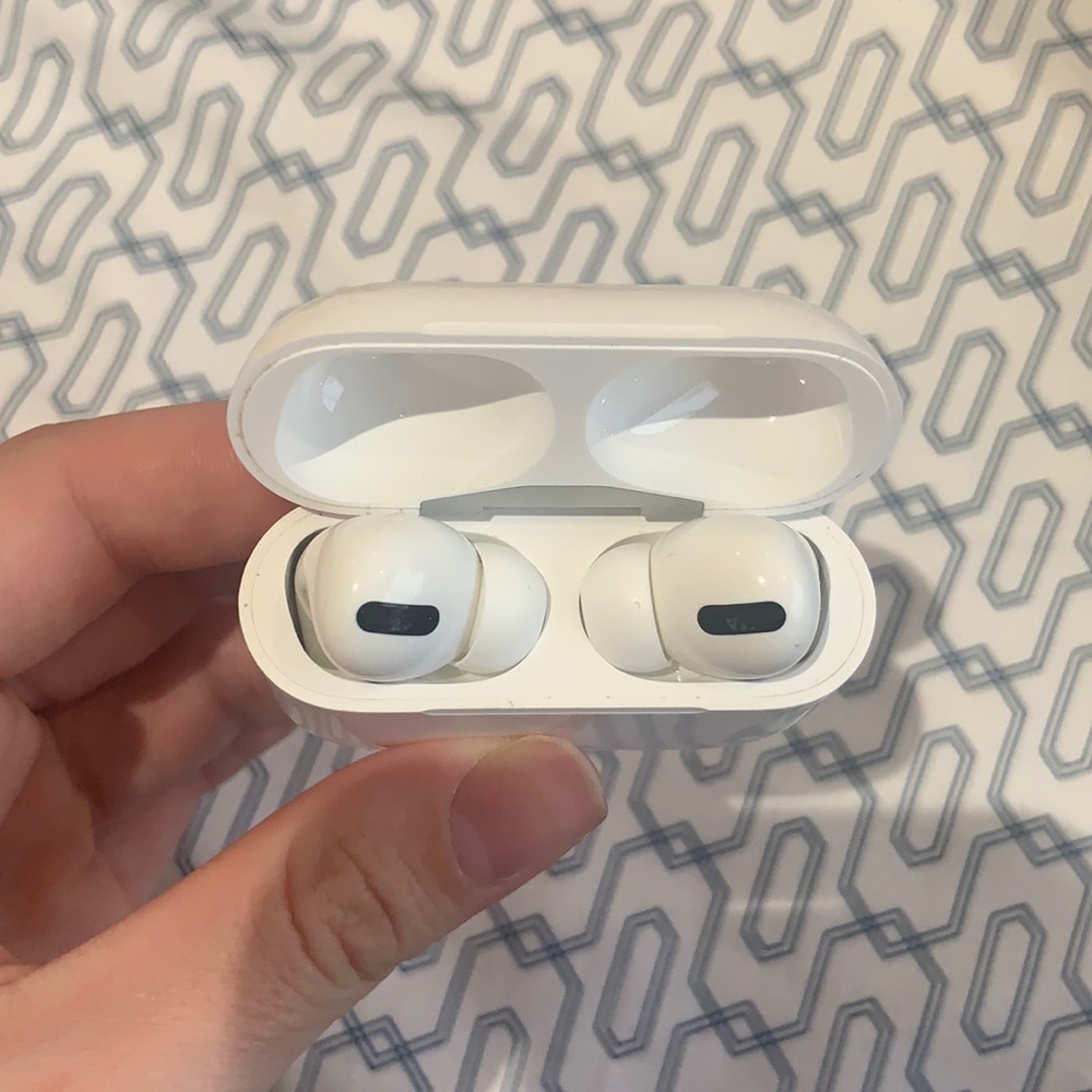 Apple AirPod Pros